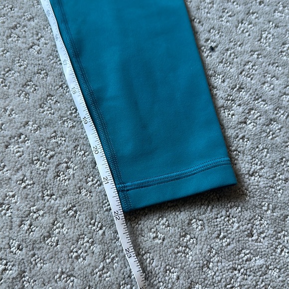 Athleta transcend 7/8 tight legging - Picture 9 of 9